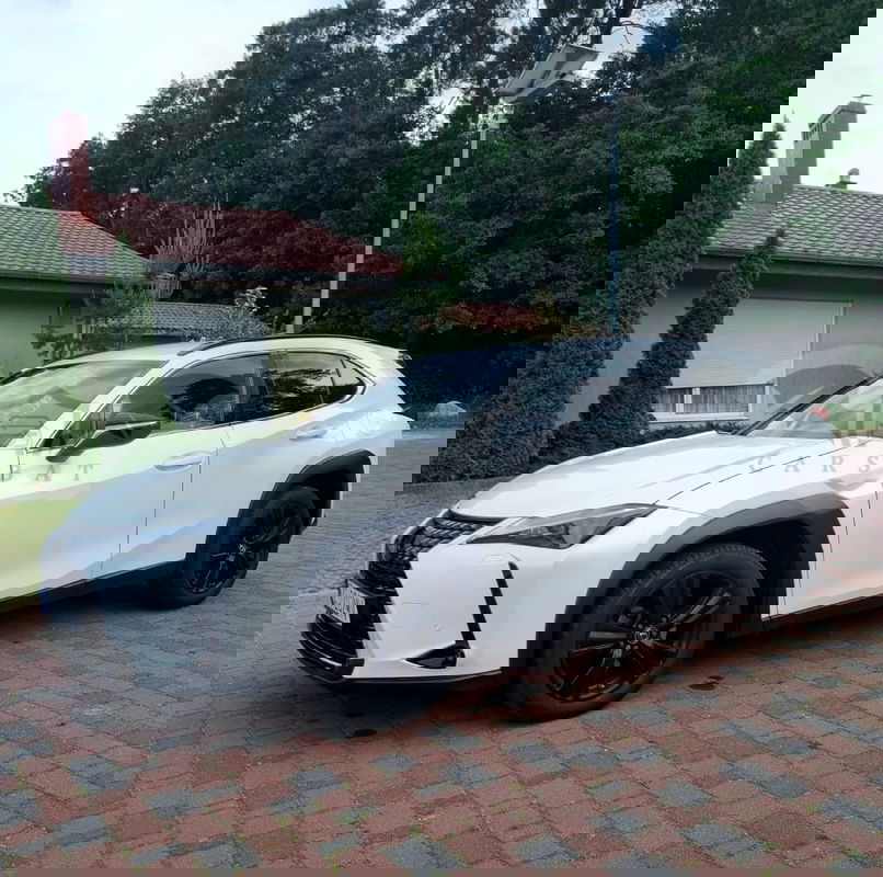 Lexus UX 2020