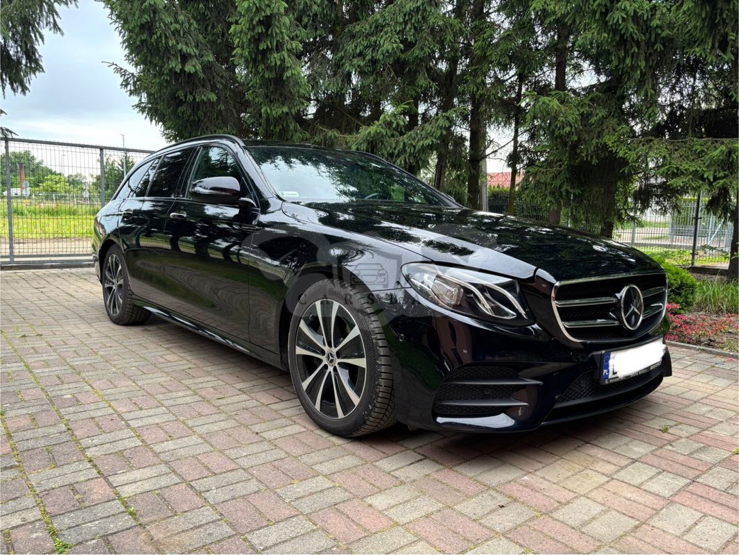 Mercedes-Benz E W213 300 d 9G-TRONIC 2019