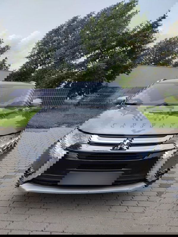 Mitsubishi Outlander III 2016