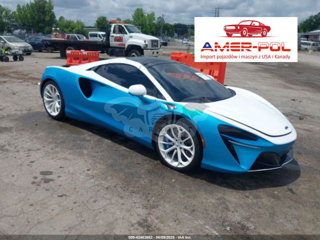McLaren Artura 2025