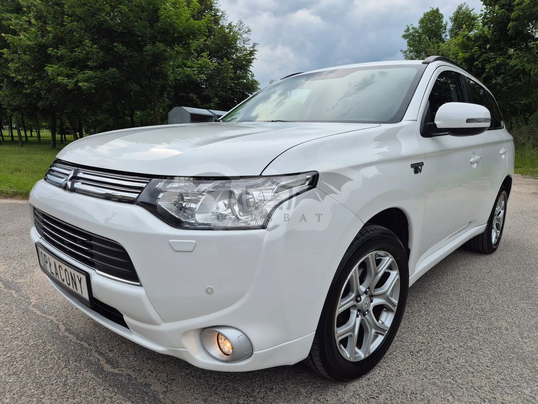 Mitsubishi Outlander III 2.0 4WD Plug-In Hybrid 2014
