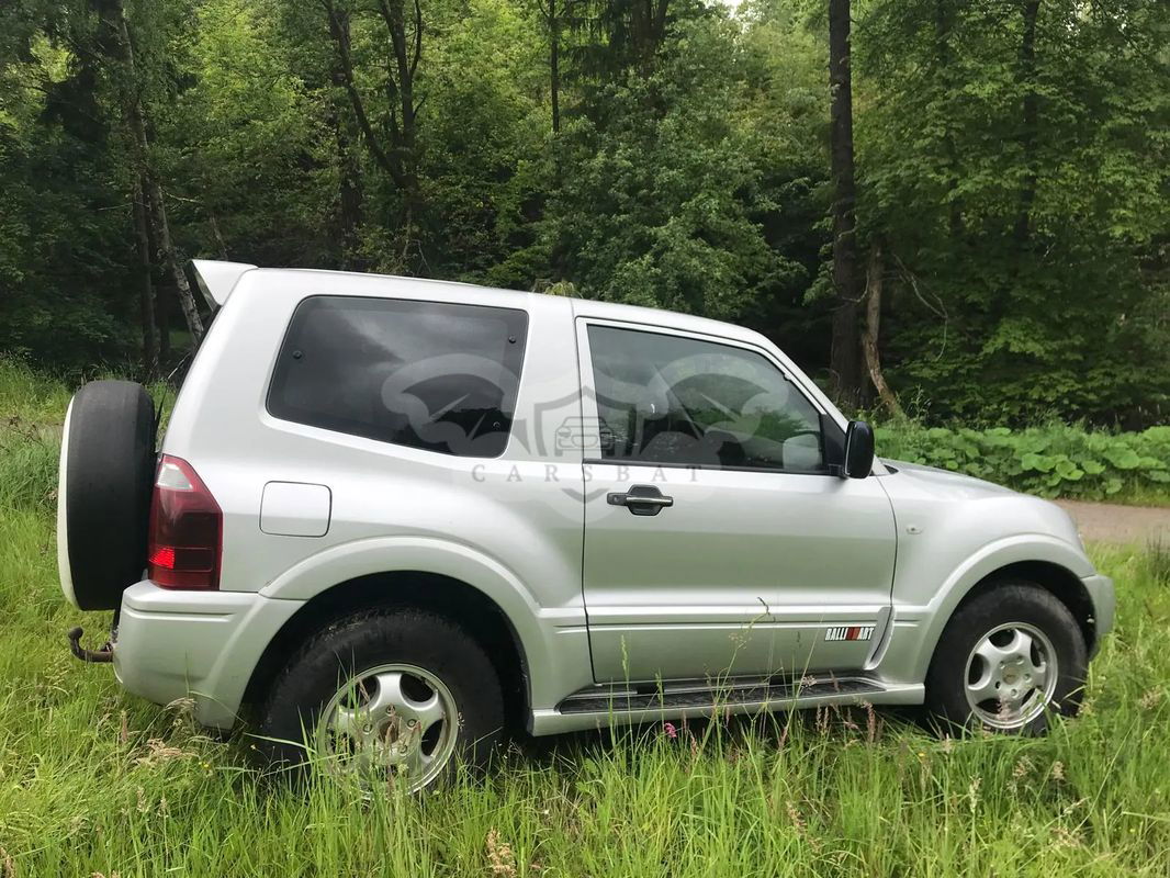 Mitsubishi Pajero III 2003