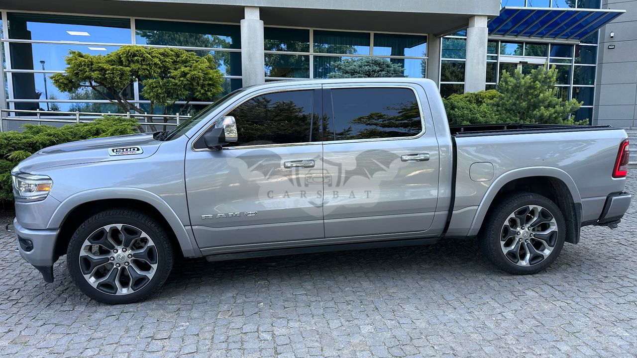 RAM 1500 5.7 Crew Cab Longbed Longhorn Chrome 2022