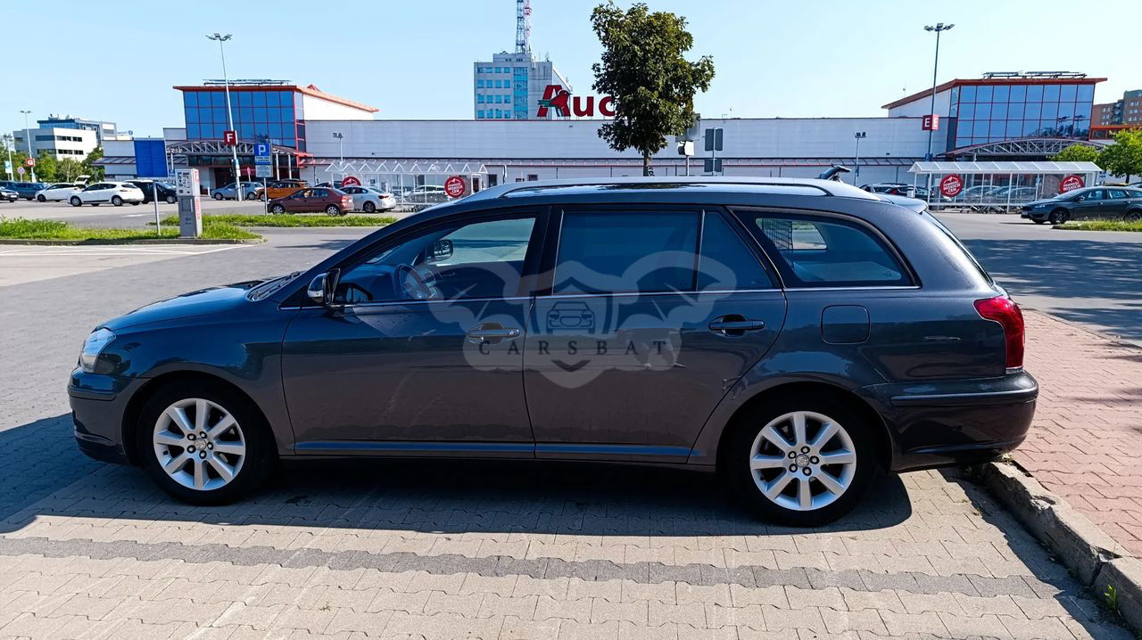 Toyota Avensis II 1.8 VVT-i Luna 2007