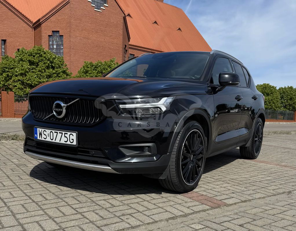 Volvo XC40 D4 AWD Geartronic Momentum Pro 2018