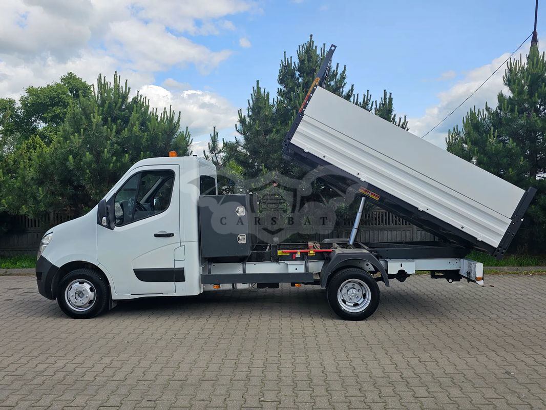 Nissan NV400 2017