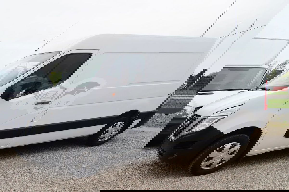 Nissan NV400 2015