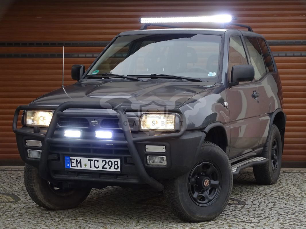Nissan Terrano I II 2.4 SGX 1993