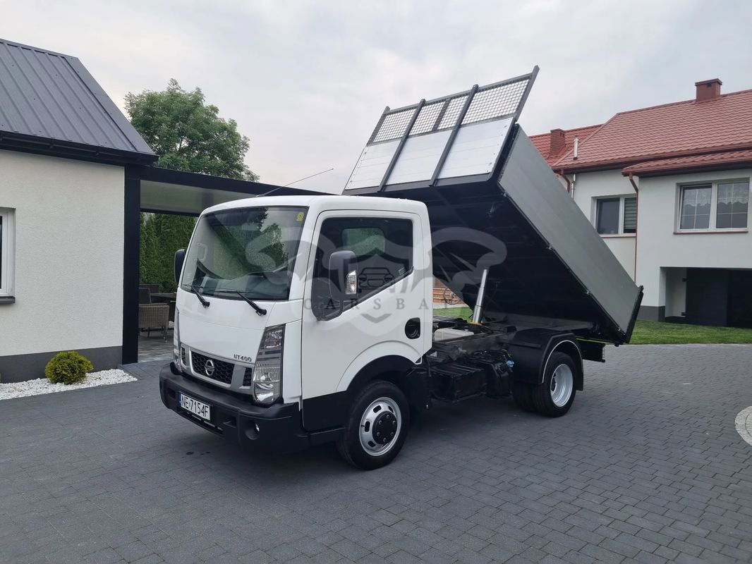 Nissan NT 2018