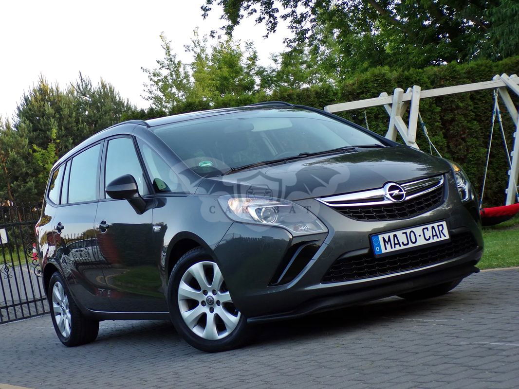 Opel Zafira C Tourer 1.4 Turbo Edition 2012