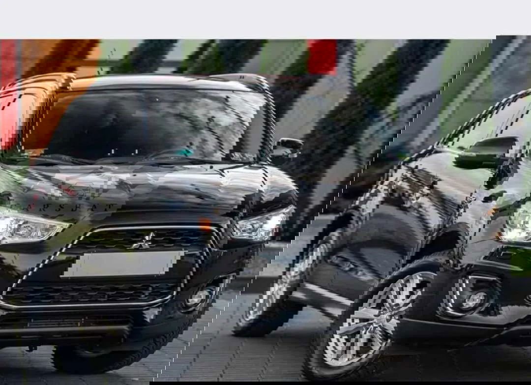 Mitsubishi ASX 2.2 DI-D 4WD Automatik Diamant Edition 2015