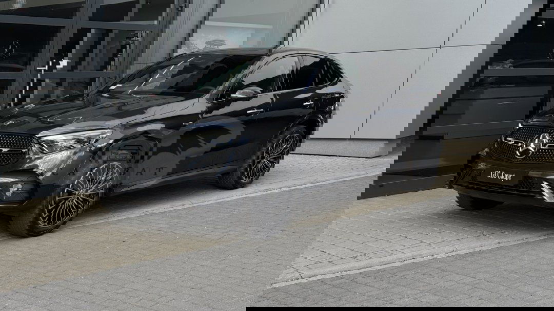 Mercedes-Benz GLC 2025