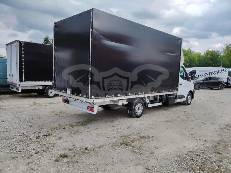 Renault Master 2025