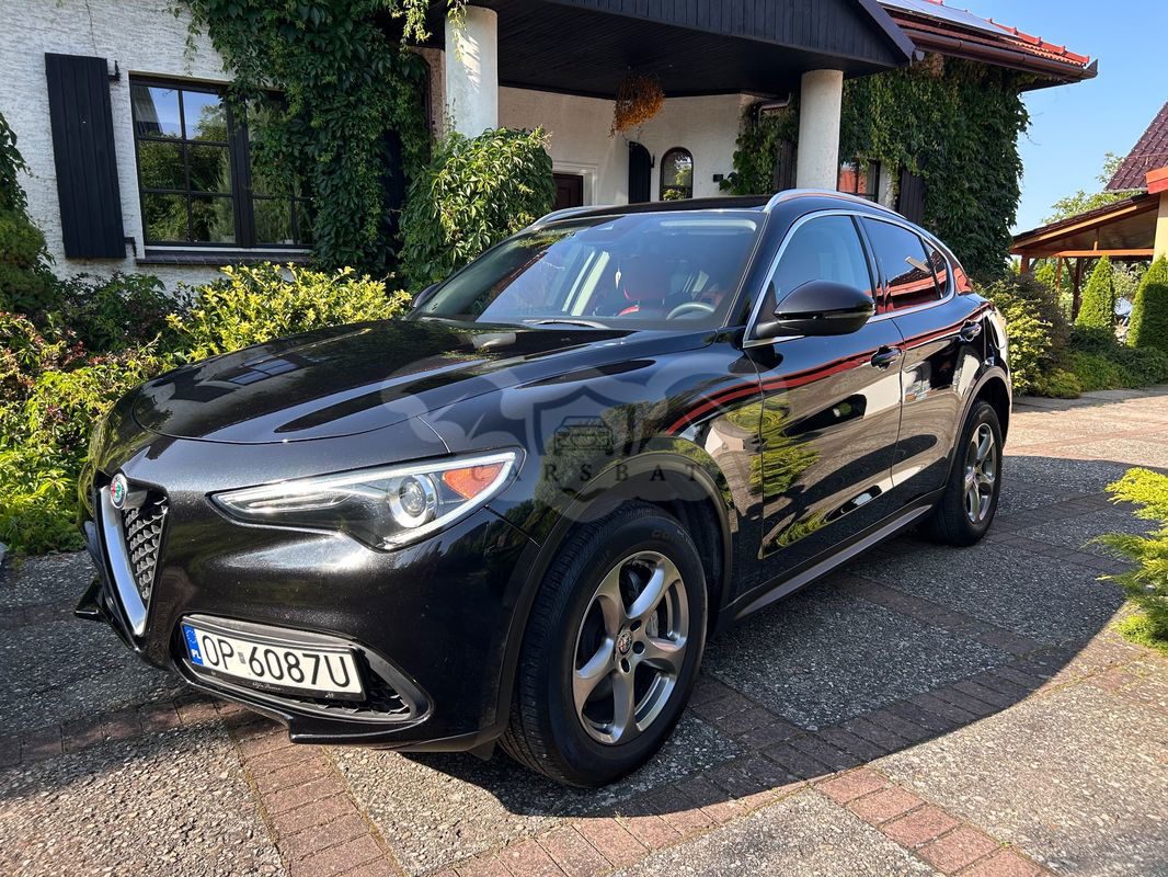 Alfa Romeo Stelvio 2021