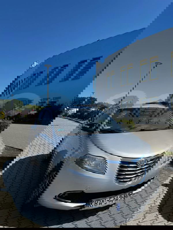 Lancia Ypsilon 0.9 Gold S&S 2011