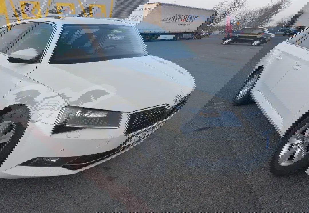 Skoda Superb III 2.0 TDI Active DSG 2016
