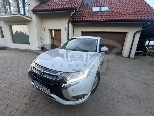 Mitsubishi Outlander III 2.0 4WD Plug-In Hybrid 2017