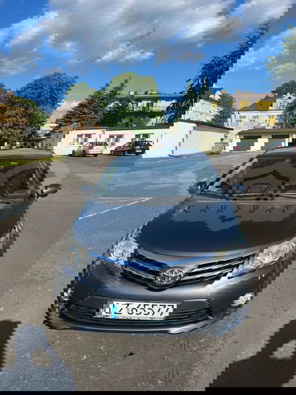 Toyota Avensis III 2.0 D-4D Luna 2012