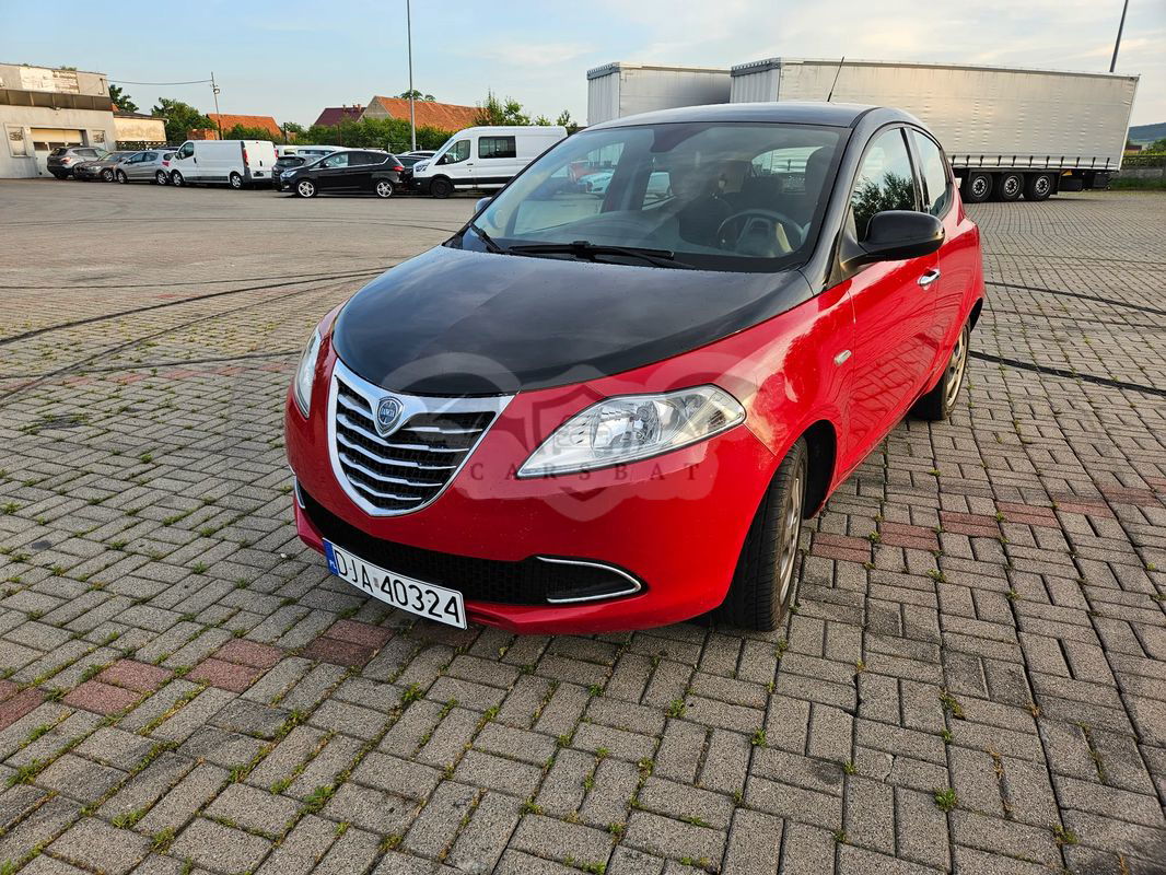 Lancia Ypsilon 0.9 Black&Red S&S 2011