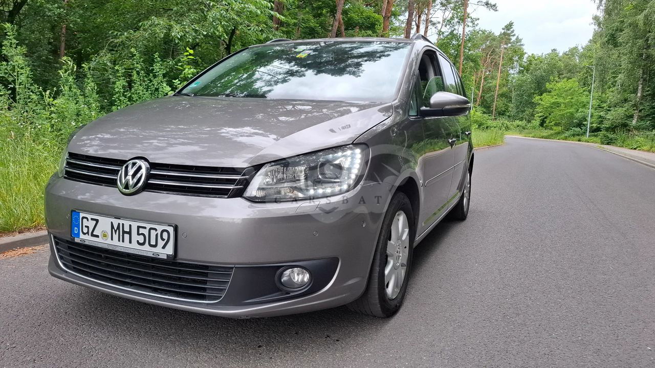 Volkswagen Touran II 2.0 TDI DSG Highline 2012