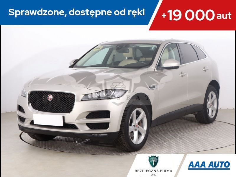 Jaguar F-Pace 2016