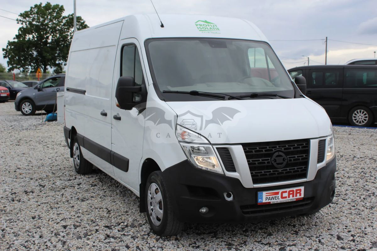 Nissan NV400 2017