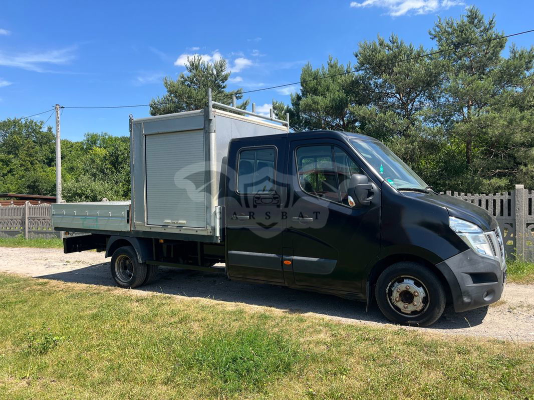 Nissan NV400 2017