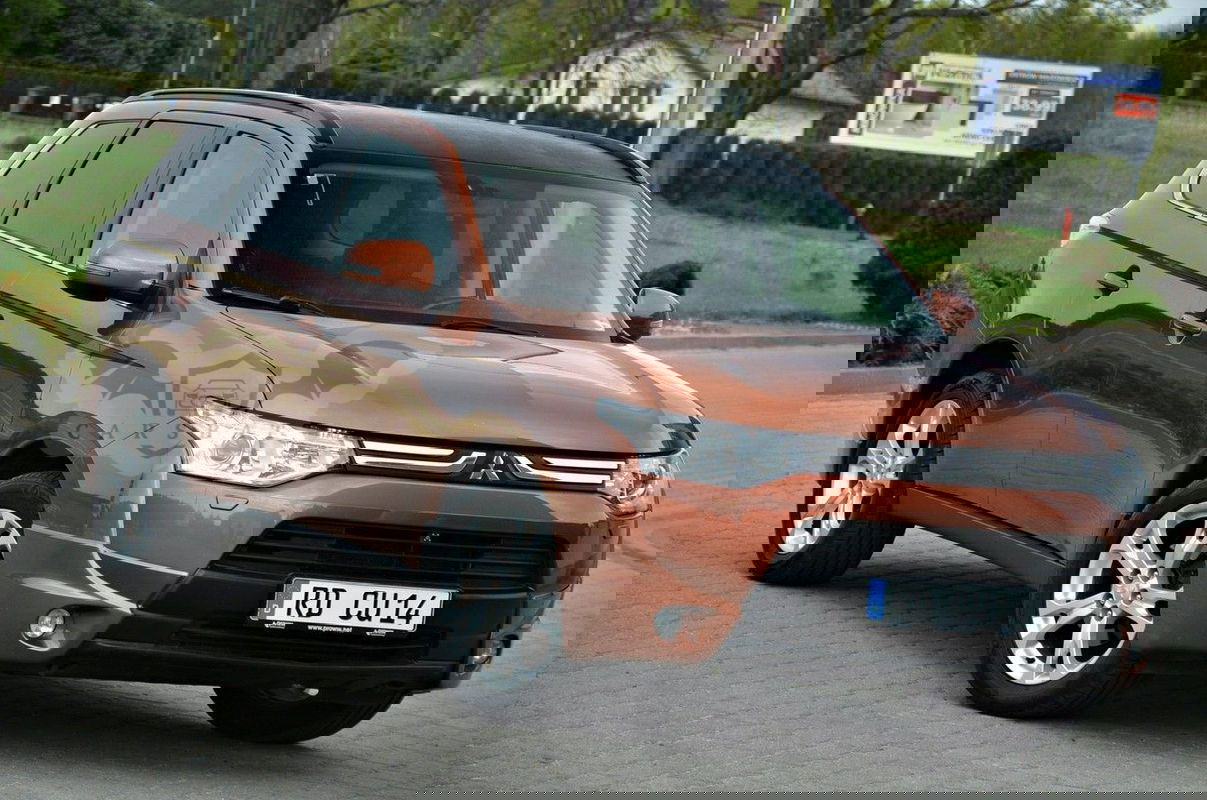 Mitsubishi Outlander III 2013