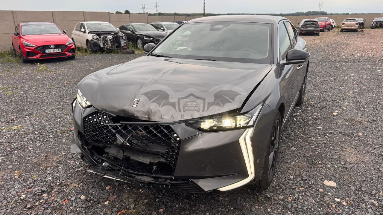 DS DS4 II 1.5 BlueHDi Étoile Alcantara 2024