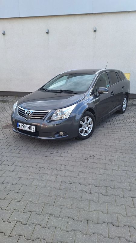 Toyota Avensis III 2011