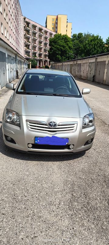 Toyota Avensis II 2.0 VVT-i Sol plus 2007