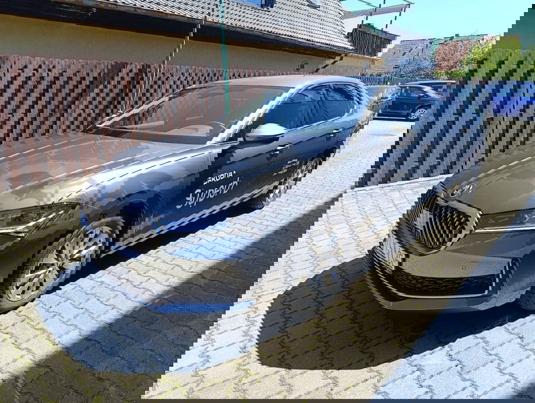 Skoda Superb VI 2.0 TSI 4x4 Selection DSG 2024