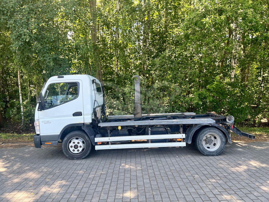 Mitsubishi Fuso Canter 2011