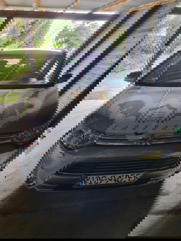 Mitsubishi Outlander III PHEV Instyle NAVI 2013