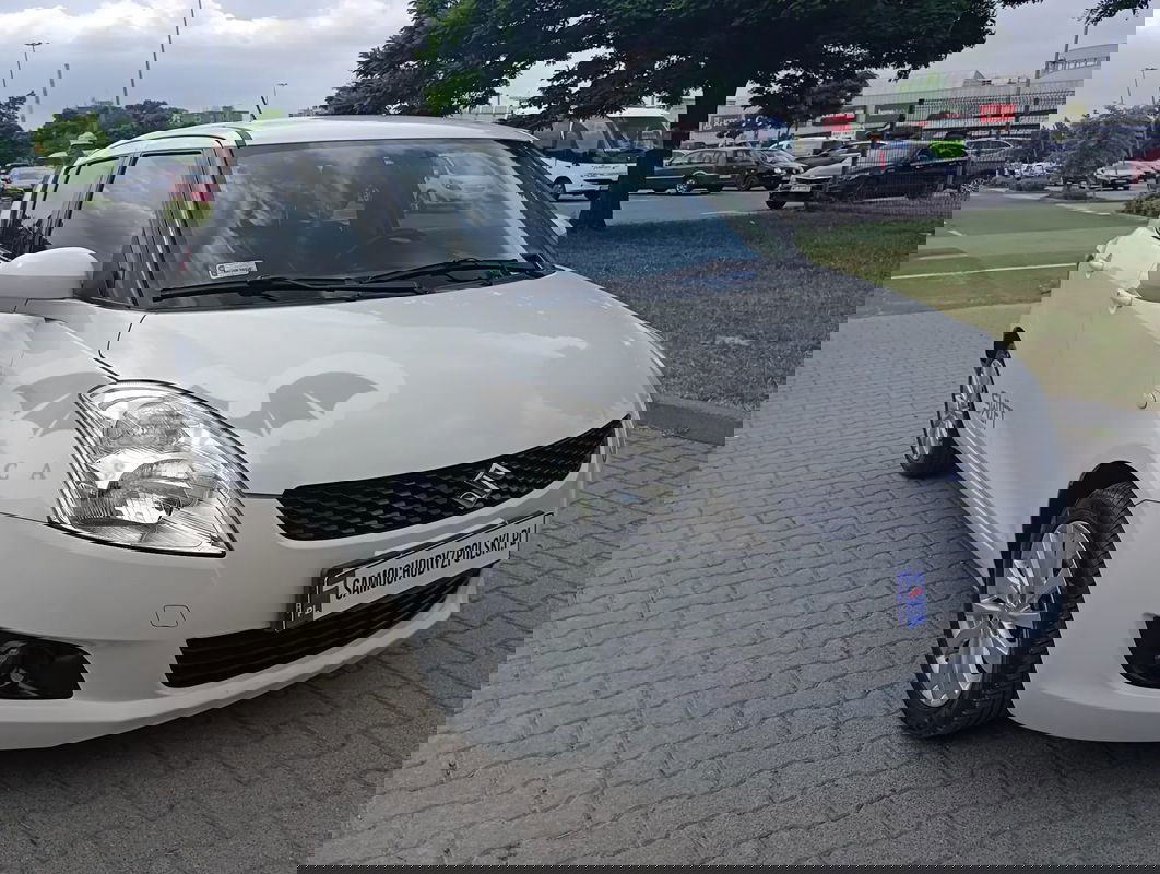 Suzuki Swift V 1.2 Premium 2011