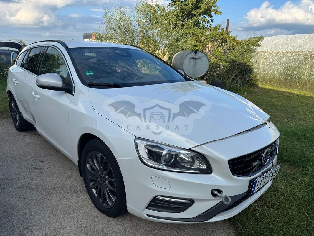 Volvo V60 I D5 Drive-E R-Design Momentum 2018