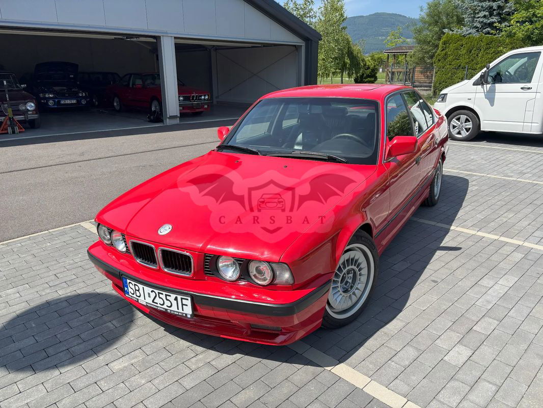 BMW M5 Standard 1990