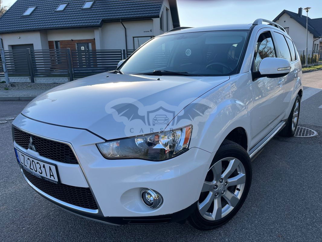 Mitsubishi Outlander II 2.2 DID Intense + 4WD 2012