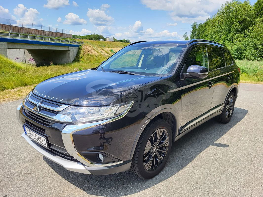 Mitsubishi Outlander III 2.4 4WD CVT Instyle 2017