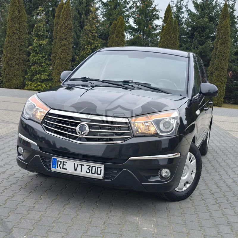 Ssangyong / KG Mobility Rodius 2.2 D Turismo 2016