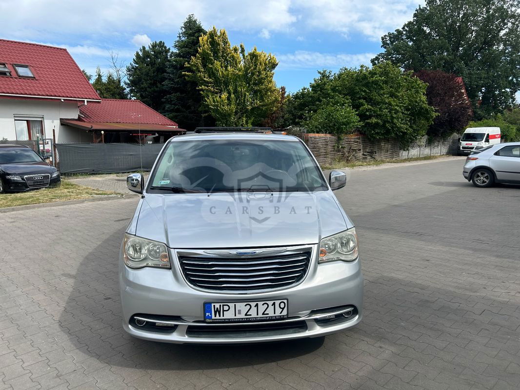 Chrysler Town & Country V 2011