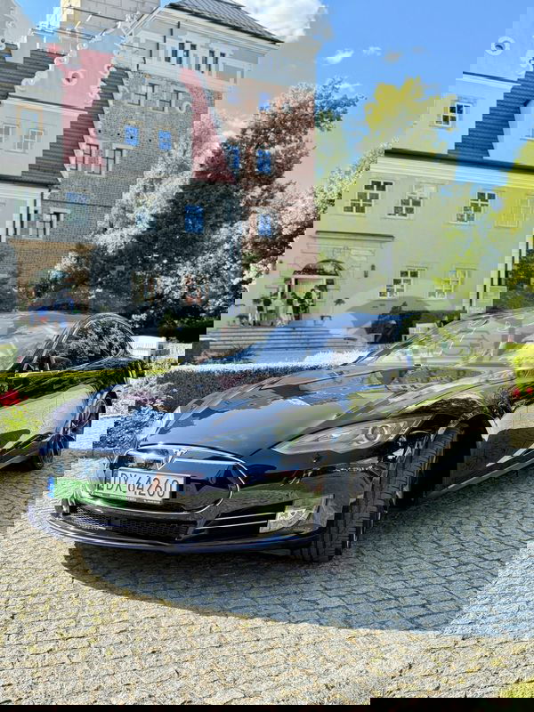 Tesla Model S Performance 2015