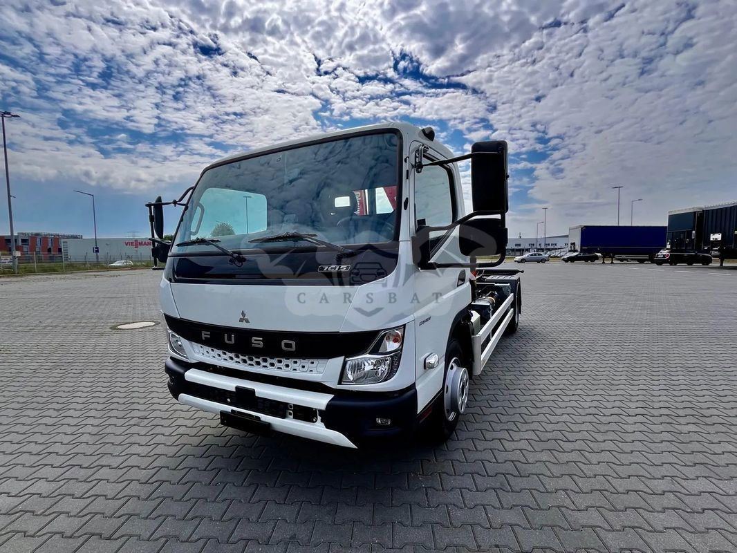 Mitsubishi Fuso Canter 2025