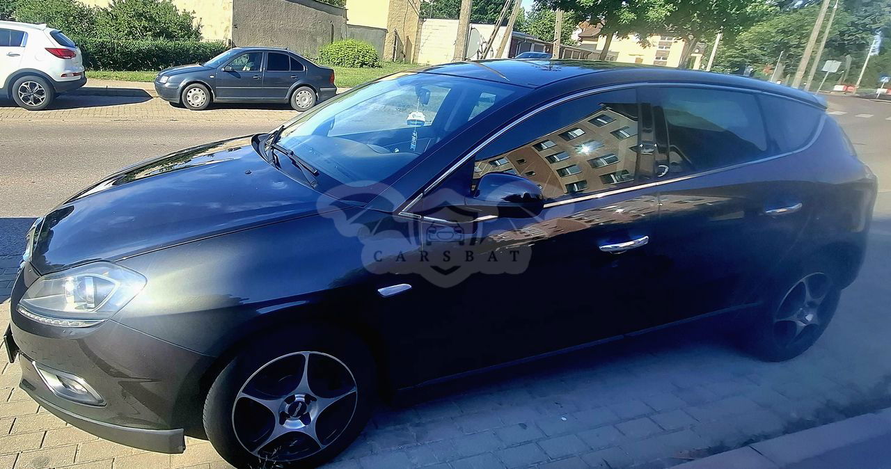 Lancia Delta 2012