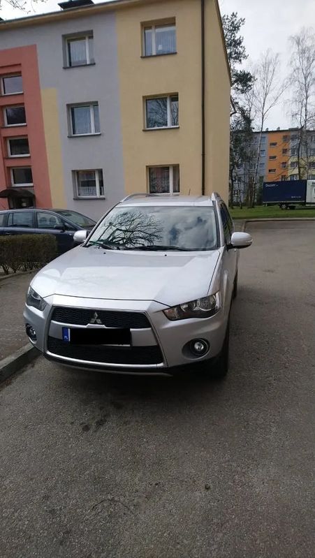 Mitsubishi Outlander II 2.0 Intense 2WD 2010