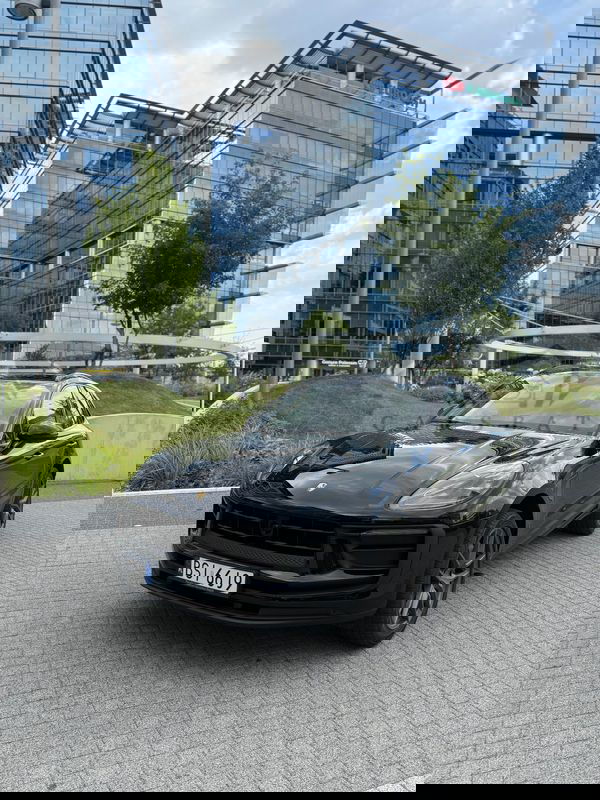 Porsche Macan I Standard 2022