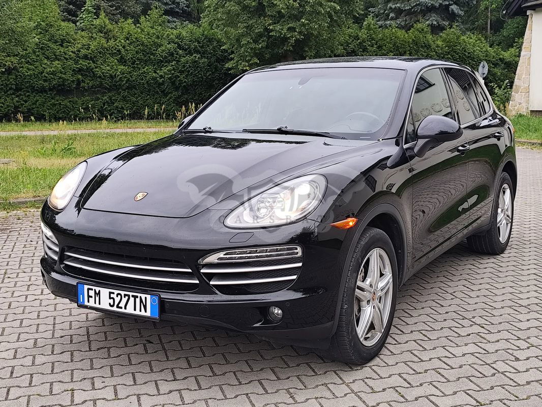 Porsche Cayenne II Platinum Edition 2014