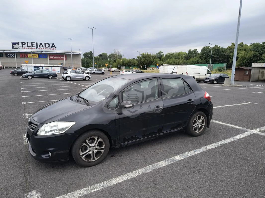 Toyota Auris I 1.33 VVT-i Terra 2011