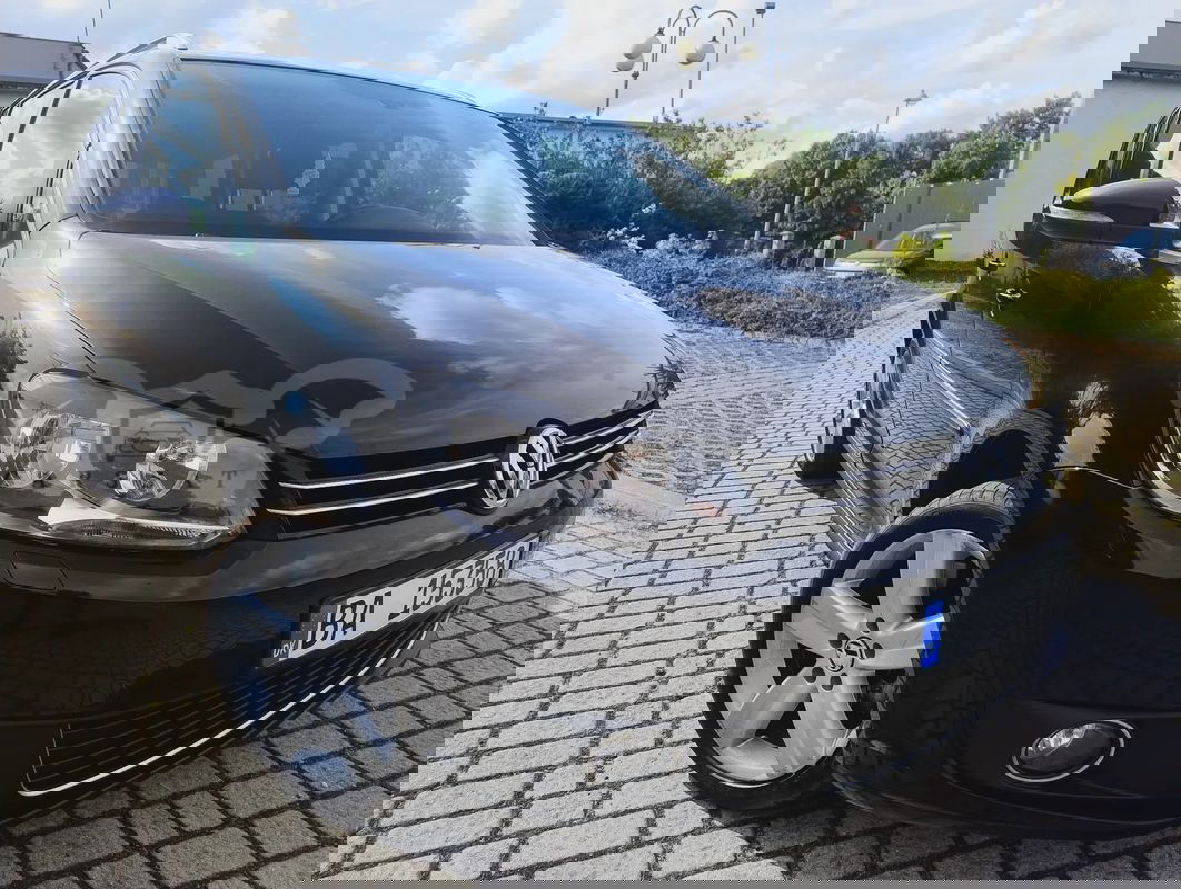 Volkswagen Touran II 2.0 TDI DPF DSG Highline 2011