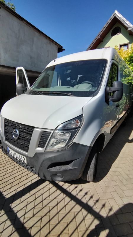 Nissan NV400 2012